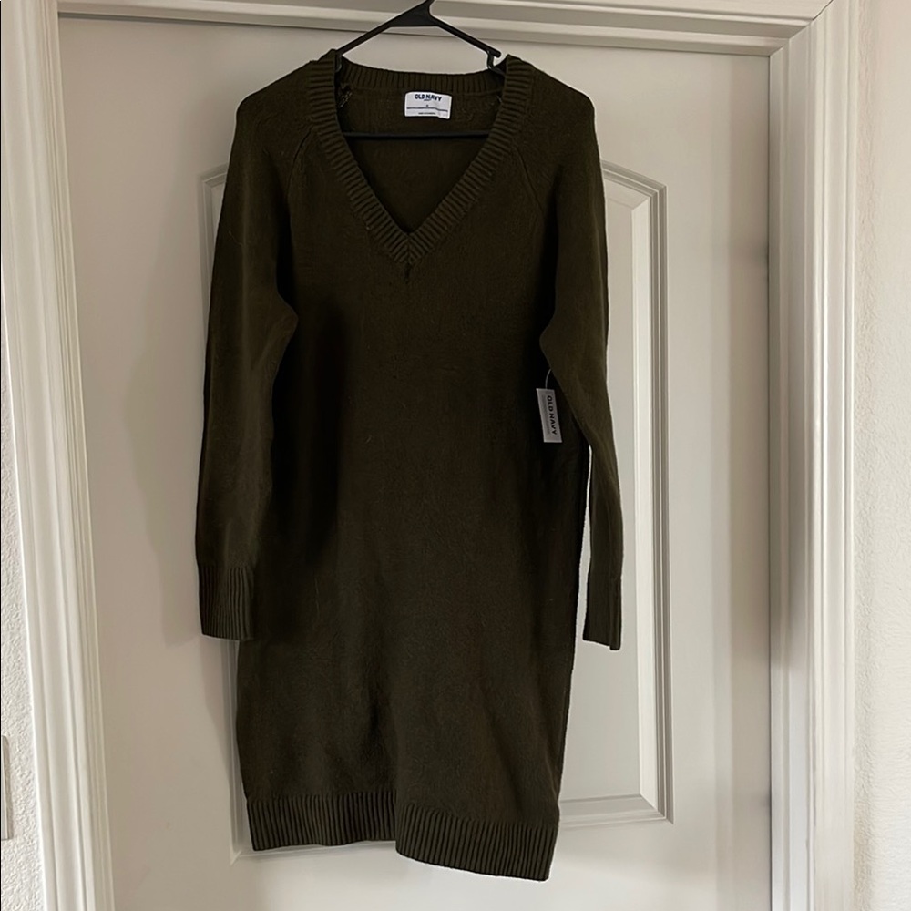 Old Navy Green V-Neck Long Sleeve Sweater Dress
